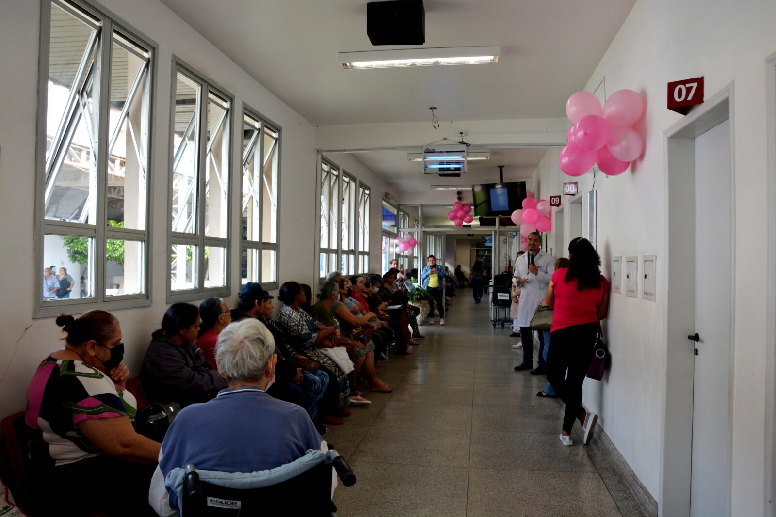 Lei garante às mulheres o direito a ter acompanhante em serviços de saúde –  Jornal HCFMB